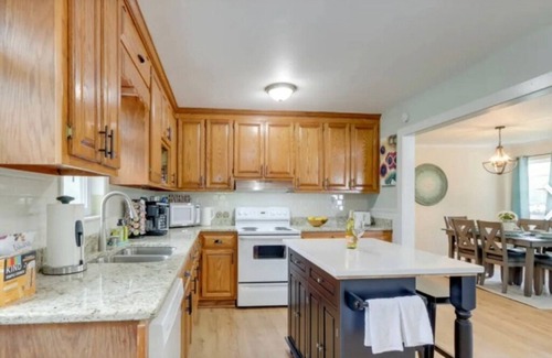 Blue Ridge Cottage | Enchanting 4BR Cottage in Blue Ridge - Escape to a Magical Mountain Getaway