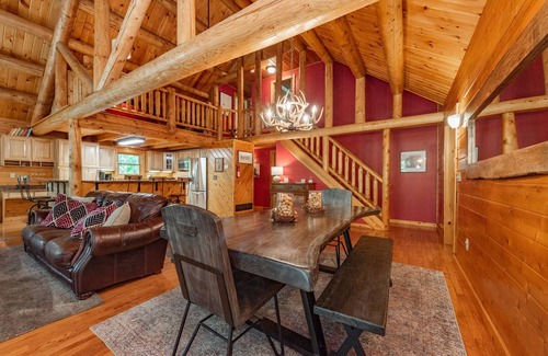 Paradise Point Cabin | Enchanting Chalet w/Deck, Fireplace & Hot Tub
