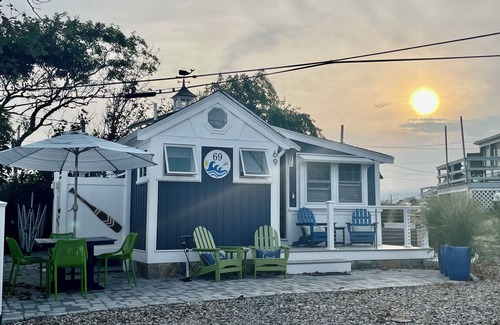 Barnstable County Cottage | ENCHANTING SEASIDE COTTAGE, STEPS TO THE BEACH!