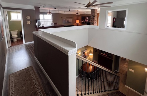 Hamtramck Apartment | Enchanting Stay above a Craft Cocktail Bar