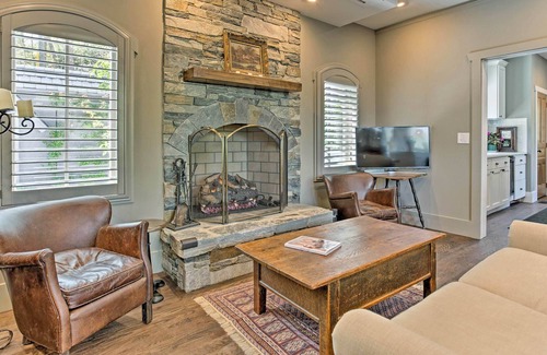 Lynn House | Enchanting Tryon Home w/ Hot Tub ~ 14 Mi to TIEC!