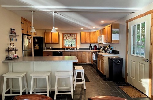 South Casco House | Enchanting waterfront 3-bedroom house with AC in Casco on Sebago Lake