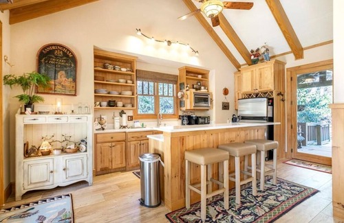 Foscoe House | End of Buffalo- Mountain House, Indoor/Outdoor Pools and Hot Tub, Fishing Ponds, Fitness Area, Ga.