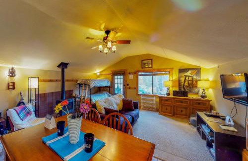 Frisco House | Endearing Cabin