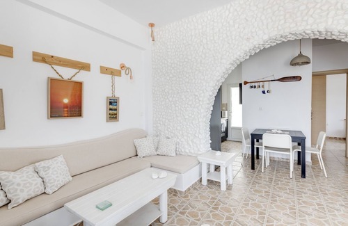 Vari House | Endless Blue from Syros - Fabrika House 1