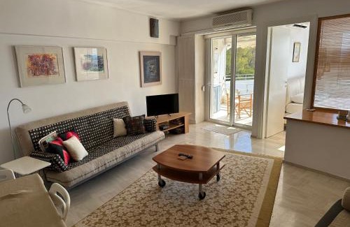 Loutraki-Agioi Theodoroi Apartment | Endless Blue