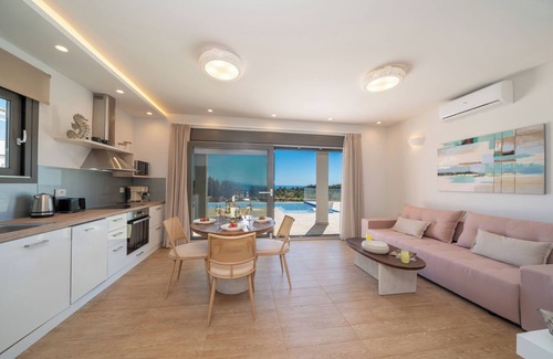 Leivathos Villa | Endless Blue Private Club - Executive Villa