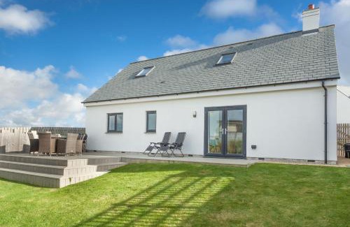 Porthtowan House | Endymion