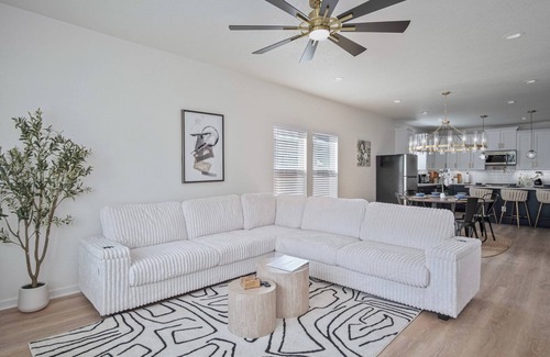 Arena District Cottage | Enjoy 4br/3ba Comfort & Convenience Near Downtown!