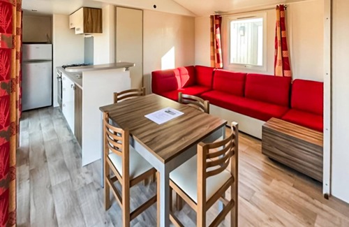 Saint-Privat-des-Vieux House | Enjoy a relaxing break close to nature in this mobile home.