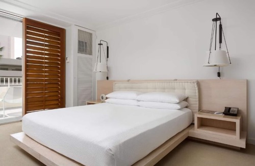 Waikiki Hotel | Enjoy a Hassle-Free and Suiting Stay! Outdoor Swimming Pool!