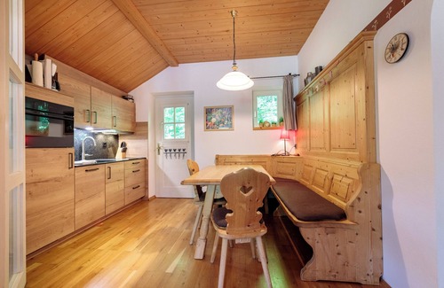 Obergrainau Apartment | Enjoy a relaxing holiday in the apartment "Alpenkräuter" in Grainau