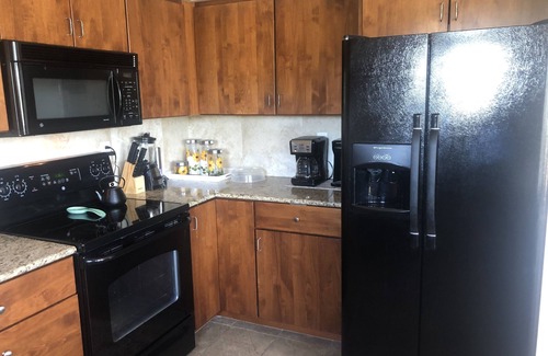 Highland Lake Estates Condo | Enjoy a sunkissed Retreat