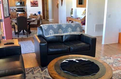 Sonoita House | Enjoy Agave House, a 2 BR w/2 en suite baths in the shadow of Mt. Wrightson
