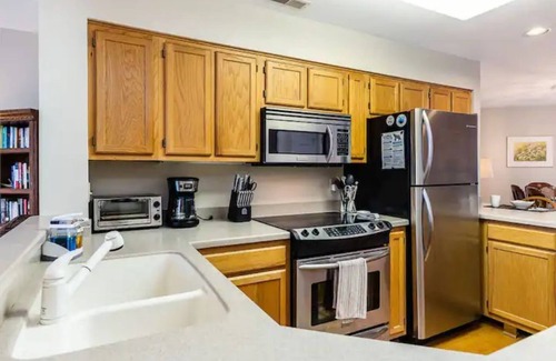 Nellysford House | Enjoy all 4 seasons at this spacious, pet friendly home! Great views, sleeps 10