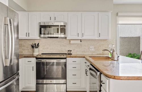 Tempe Condo | Enjoy Comfort in this 2-bedroom, 2-bath condo in Tempe, AZ