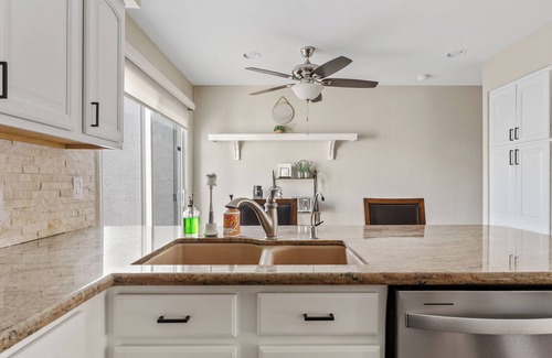 Tempe Condo | Enjoy Comfort in this 2-bedroom, 2-bath condo in Tempe, AZ