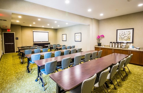 Plano Apartment | Enjoy Free Breakfast, Free Wi-Fi, and an Outdoor Pool