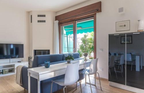 Padova Apartment | enJoy Home - Attico con idromassaggio e garage - zona Sant'Antonio