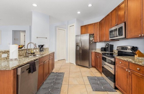 Pelican Villa | Enjoy Luxury & Tranquility at American Beauty, Your Dream Getaway in Cape Coral
