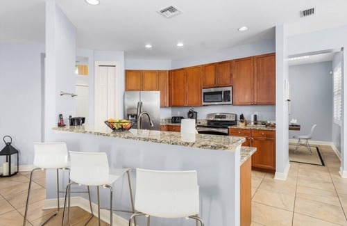 Pelican Villa | Enjoy Luxury & Tranquility at American Beauty, Your Dream Getaway in Cape Coral