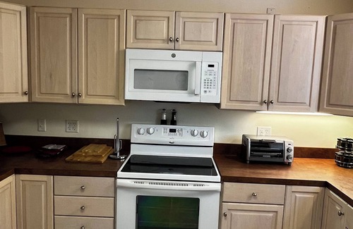 Hampstead Apartment | Enjoy Retro Arcade, Deck w/BBQ, Backyard +Nearby Beaches on Quiet/Safe Resi St