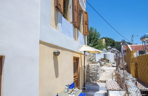 Symi Apartment | Enjoy the beauty of simplicity!