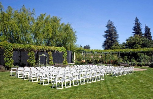 Santa Rosa House | Enjoy the Bounty of Sonoma from our Room !
