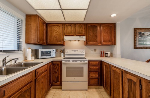 McGregor Condo | Enjoy the Florida lifestyle with many amenities
