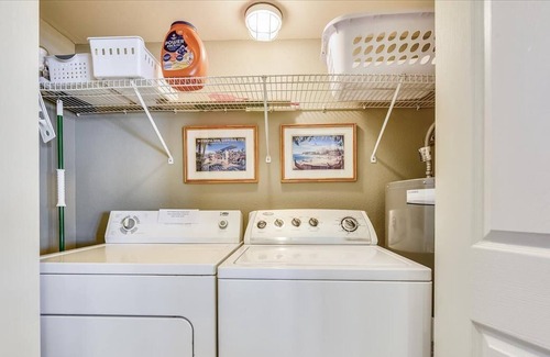 East End House | Enjoy the island life from LITTLE PALM!