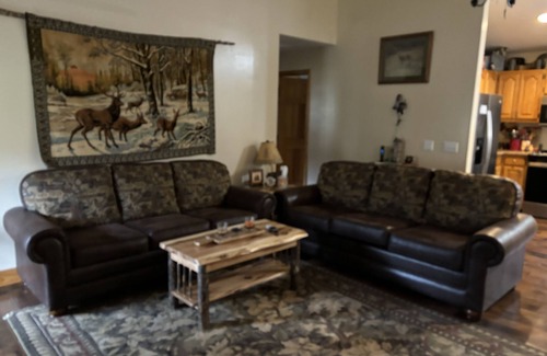 Topton Cabin | Enjoy the upcoming Fall season at Cabin Fever! Close to Nantahala Wedding Venue!