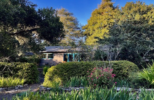 Northeast Carmel House | Enjoy this artist's cottage with a large garden in Carmel-by-the-Sea.