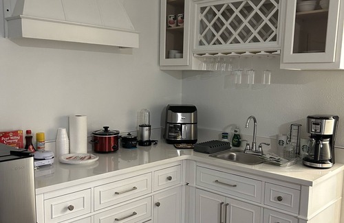 Fort George Island House | Enjoy this Little paradise detached guest house with your loved ones! pool, Dock