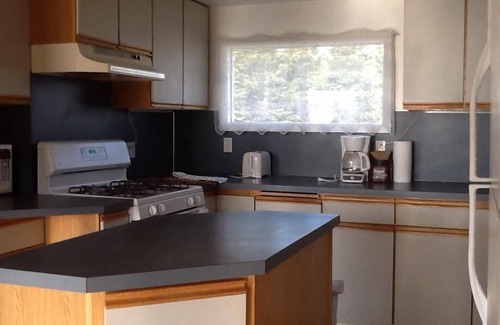 Kenai House | Enjoy This Relaxing Home At The Beach!