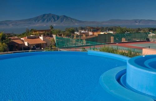 Ajijic Apartment | Enjoy Your Stay at a Luxury 3 Bedroom Condo With Stunning Lake Views