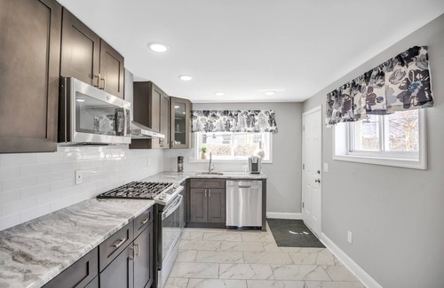 Fishtown House | Enjoy Your Stay in this Amazing Location in Philadelphia! by RedAwning