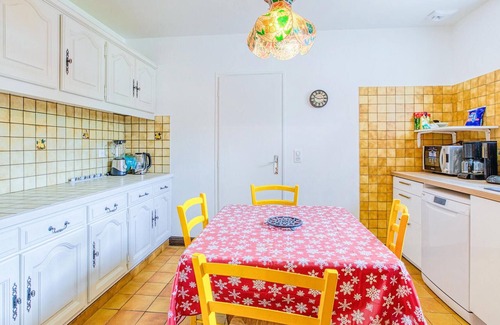 Souillac House | Enjoy your vacation in the beautiful nature of Souillac and this authentic cottage with swimming poo