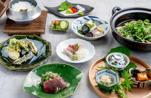 Yufuin Onsen Hotel | Enokiya Ryokan