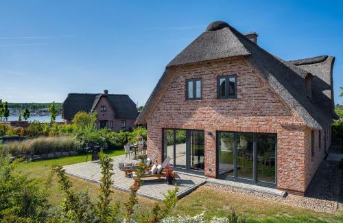Ellenberg House | Entdecke das Reethüüs 28 – Ihr neues Schleiferienhaus in Kappeln