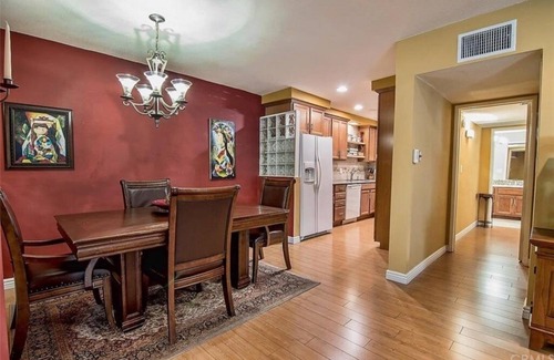 Toluca Lake Condo | Entire 1bd Cozy Condo with Patio. Fully furnished