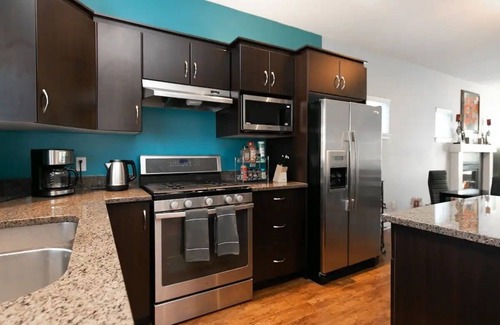 Langford House | Entire 3-bedroom house Near Town