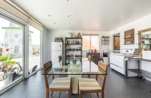 Morongo Valley House | Entire 5 Acre Kaleidoscope Desert Animal & Art Sanctuary. Sleeps 10.