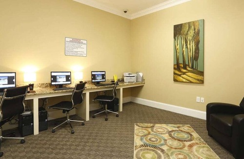 Westgate Apartment | Entire Apartment Close to Camp Lejeune, Restaurants and Shops