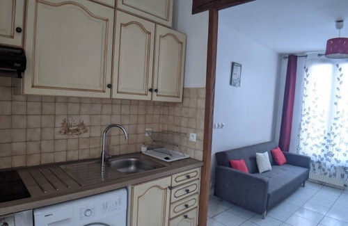 Saint-Denis Apartment | Entire apartment on the outskirts of Paris/Stade de France in a very quiet street