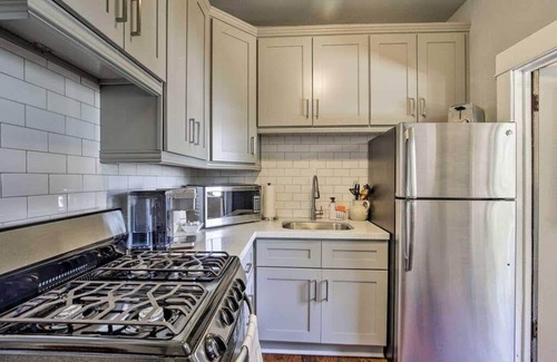 Bankers Hill Apartment | Entire Apt Building (4 Apts) Sleeps 20 I Little Italy