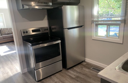 Orangeville House | Entire bungalow with 2 bedrooms,kitchen,washroom & privacy