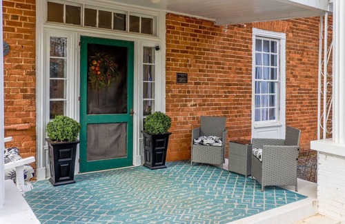 Vein Mountain House | 🌳 Entire Civil War Era Home with Hot Tub and Firepit