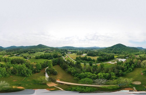 Vein Mountain House | 🌳 Entire Civil War Era Home with Hot Tub and Firepit