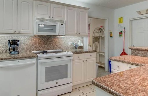 Upper Matecumbe Key House | Entire Compound on Gated Bayfront Property