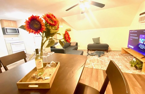 Quincy House | Entire Home - 30mins to everywhere Boston